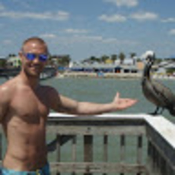 Meet your Posher, Chris - Picture 1 of 1